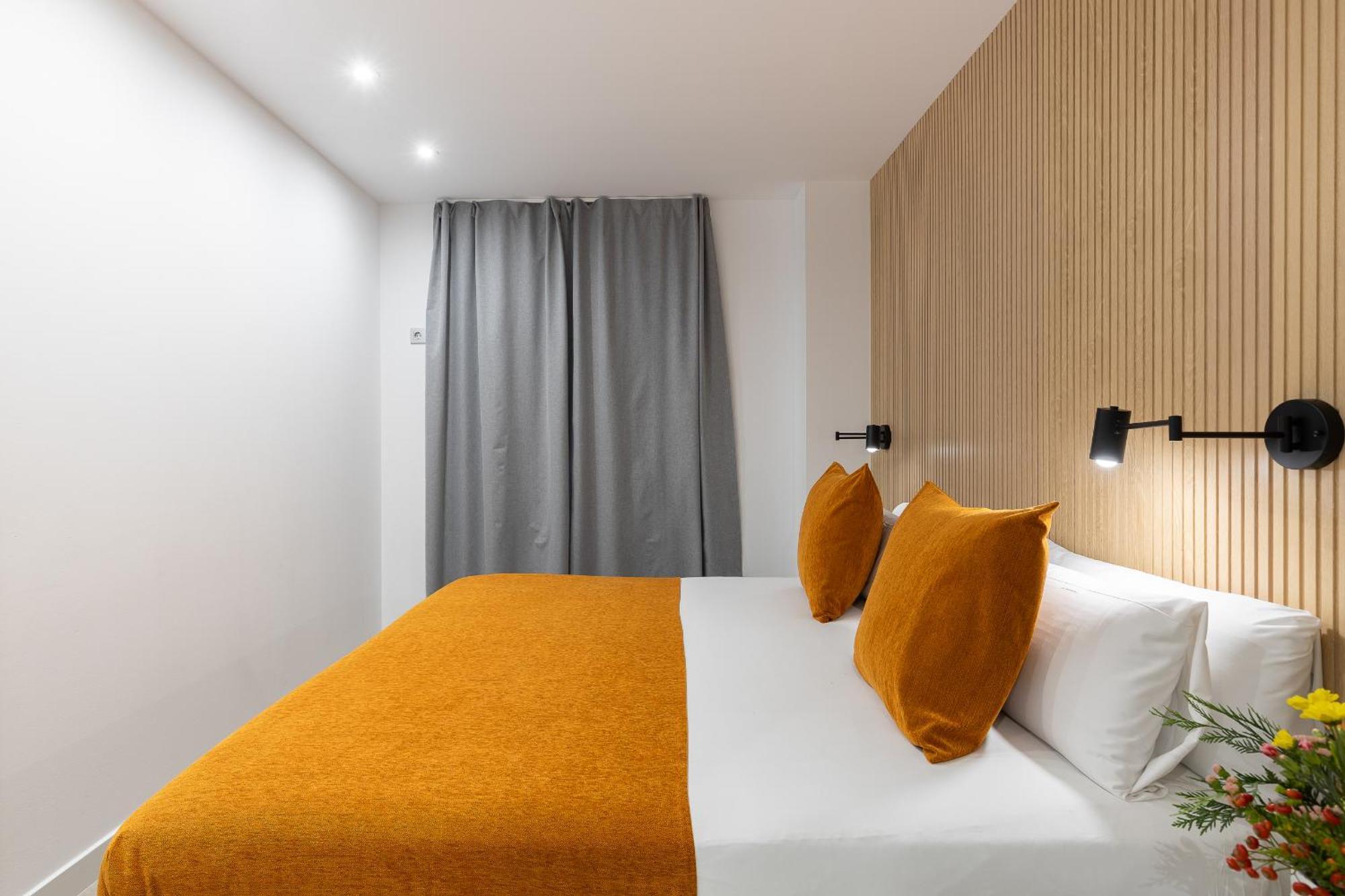 Cosmo Apartments Consell De Cent - Plaza Universitat Barcelona Kültér fotó