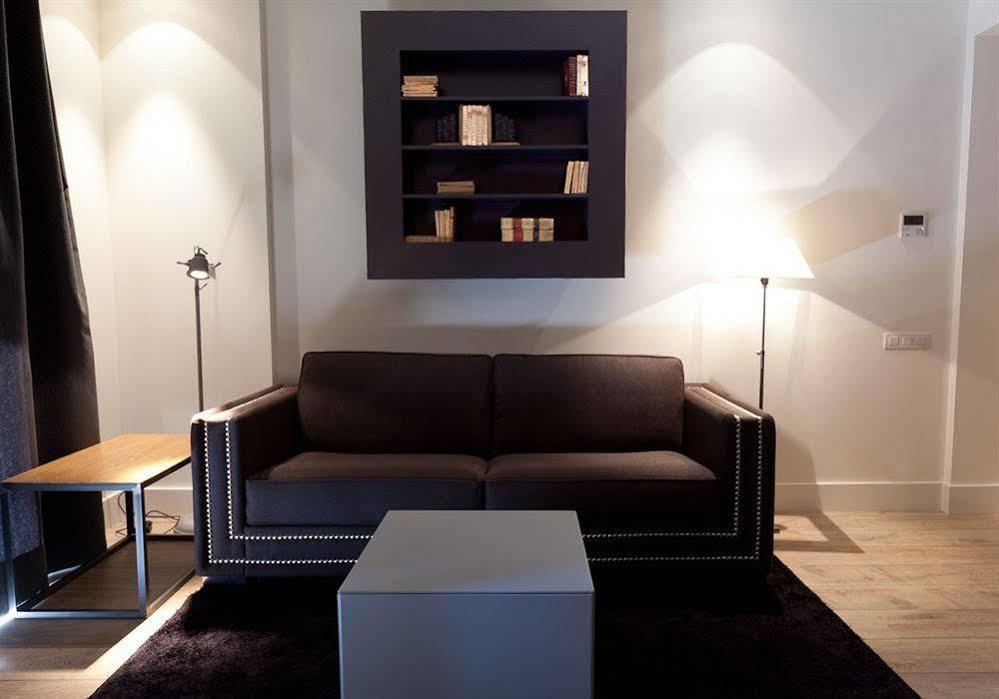 Cosmo Apartments Consell De Cent - Plaza Universitat Barcelona Kültér fotó