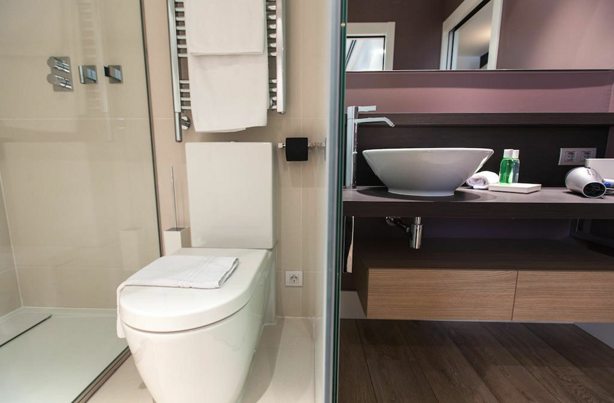 Cosmo Apartments Consell De Cent - Plaza Universitat Barcelona Kültér fotó